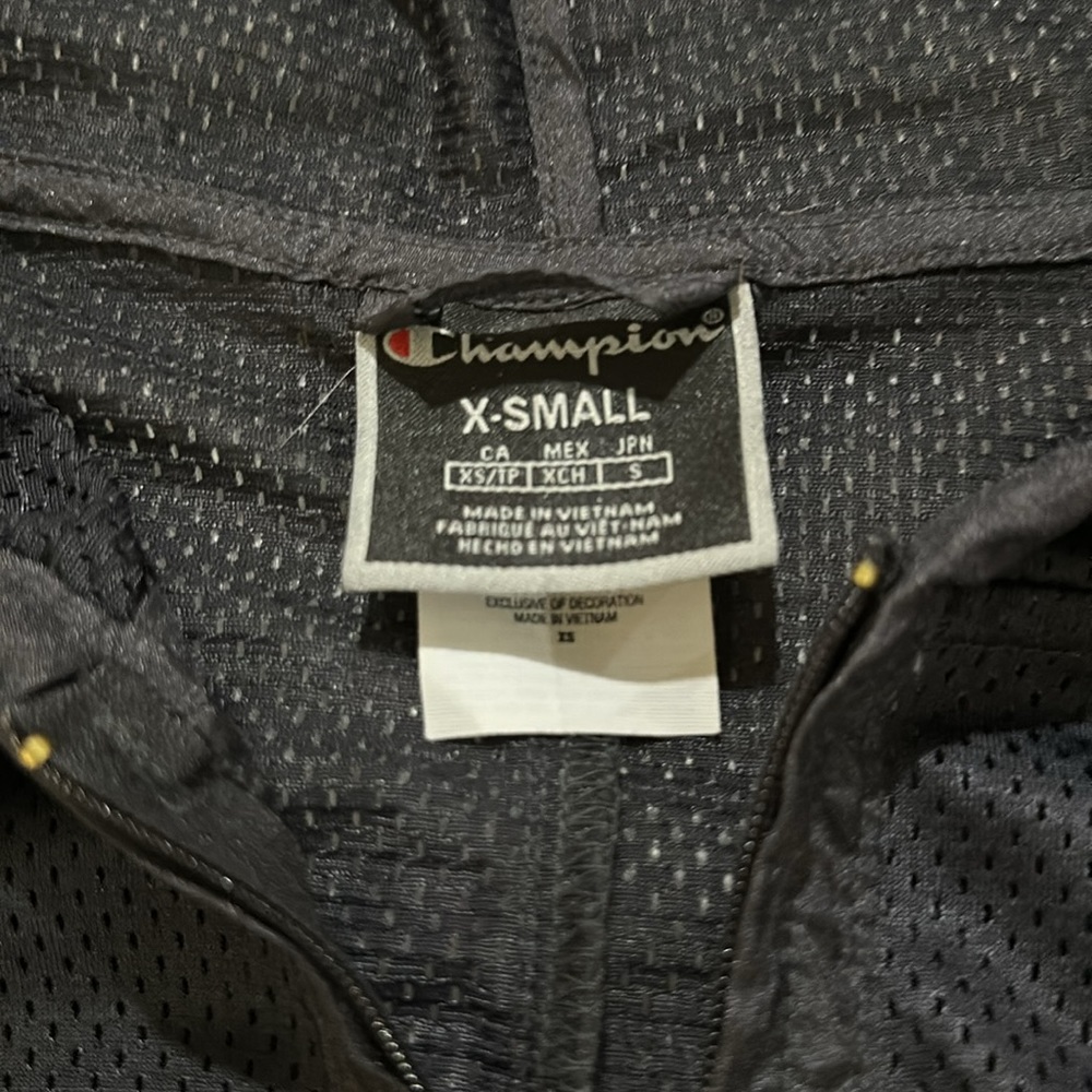 Champion blue red and white cropped Wind Breaker size xs - Picture 6 of 7